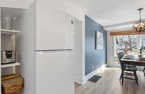 Spring Lake House | Spring Lake Cottage. 3 night reservations allowed, weeklong discounts available