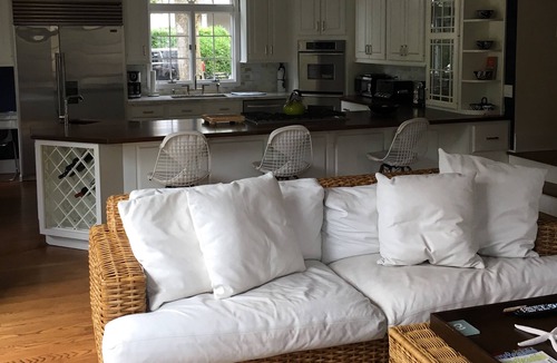 Spring Lake House | SPRING LAKER 6 bedroom wrap around porch 2 blocks to beach 1 block to town