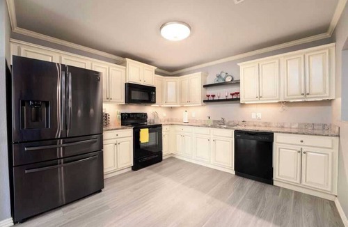 Barling Apartment | Springhill Escapes II, Barling AR