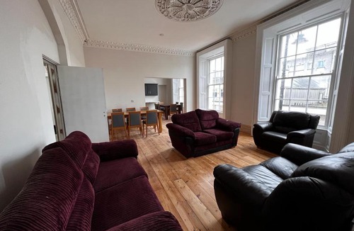Dundalk Hostel | St Francis Accommodation