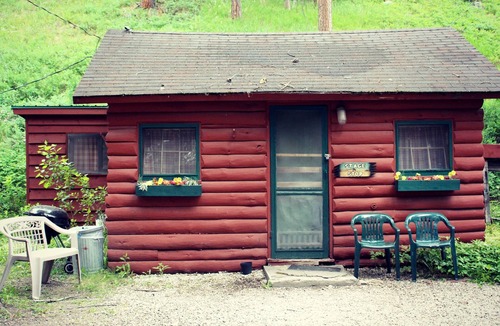 Cheyenne Crossing Cabin | Stage Stop Cabin - In the Heart of Wickiup - Near Firepit & Playground
