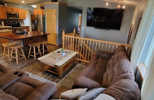 Piedmont House | Stage Stop Suite