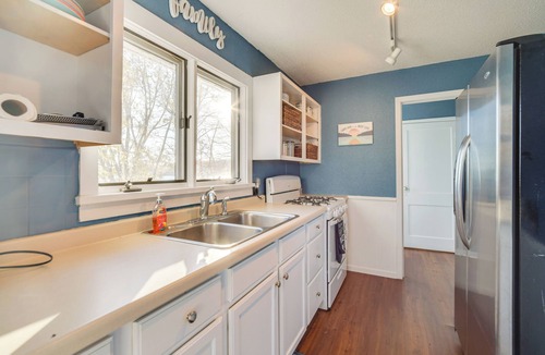 Dent Cabin | Star Lake Pet-Friendly Home: Fire Pit, Dock, Grill