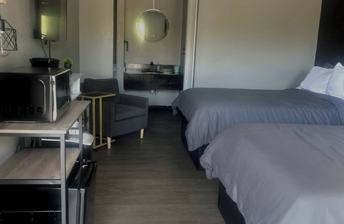 Manning Hotel | Starlight Stays