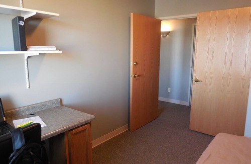 Fort Dodge Apartment | State Softball Tournament Special. Perfect 4-bedroom apartment in Fort Dodge!