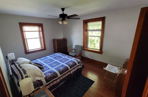 Pilot Grove House | Stay at our recently renovated, beautiful, rural Iowa Farmhouse