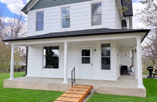 Crawford House | Stay at Rita's! Wonderful 5-bedroom house in charming Crawford, NE.
