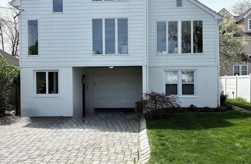 Avon House | Stay at The Lightline House, Bay Head. A modern 4 br home close to ocean & town.