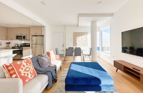 Hoboken Apartment | Stay Near NYC Sleeps 10 Spacious 4BR Apt