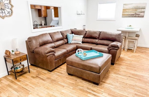 Hays Apartment | Stay on the Bricks! 1-Bedroom Apartment in Historic Downtown Hays
