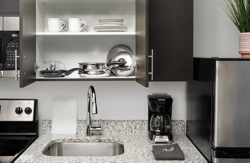 Belle Mina Apartment | stayAPT Suites Madison-Greenbrier