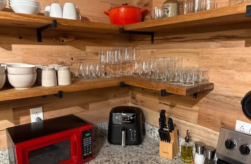 Mentone Cabin | “Stayawhile” and enjoy private hot tub & game room