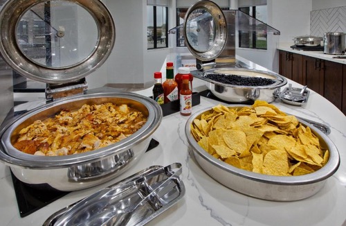 Ames Hotel | Staybridge Suites - Ames by IHG