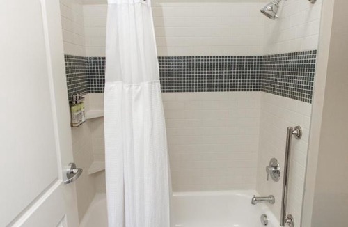 Davenport Hotel | Staybridge Suites Davenport by IHG