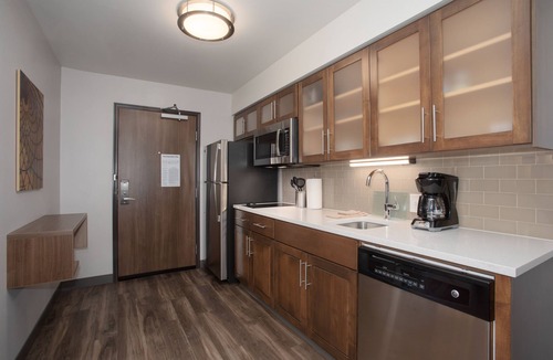 Rapid City Hotel | Staybridge Suites Rapid City - Rushmore by IHG