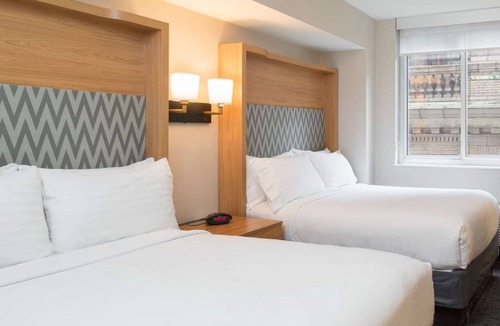 Financial District Hotel | Steps from Wall Street + Fitness Room & Wi-Fi