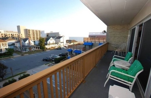 Rehoboth Beach Condo | Steps to Boardwalk & Ocean!