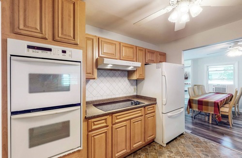 Shady Side House | Steps to Chesapeake Bay! 'Callaway Drive Retreat'