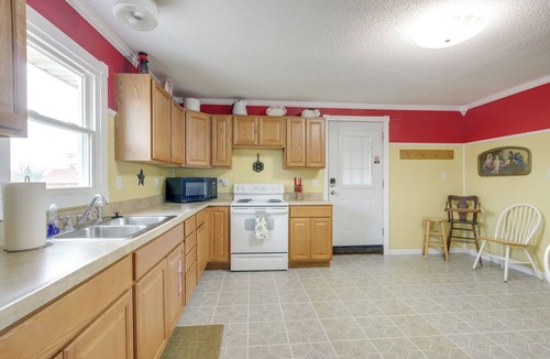 Nauvoo Apartment | Steps to Nauvoo Temple! 2-Unit Family Combo
