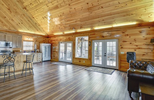 Morganton House | Steps to Private Beach! Family Home on Lake James