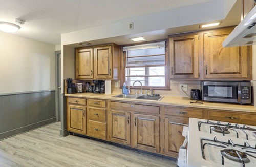 Waconia House | Steps to Shore! Pet-Friendly Lake Waconia Getaway
