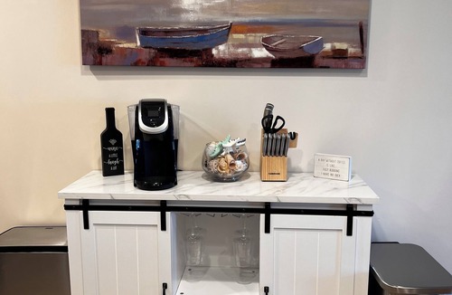 Ship Bottom Condo | Steps to the Beach, Pool, Shopping, Restaurants and Bars.Fun.