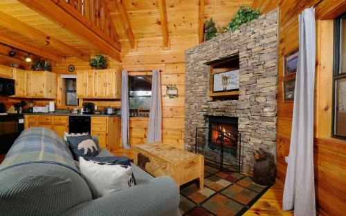Sevierville Villa | Stolen Moments