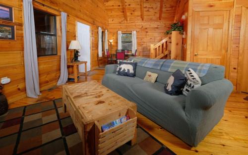 Sevierville Villa | Stolen Moments