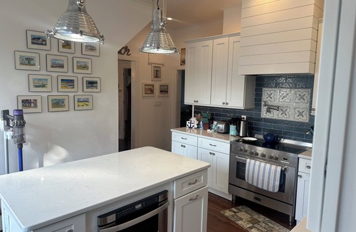 Wildwood Crest House | Stone Crest Historic Home, 8 Bedroom Sleeps 22, NO PROM/SENIOR WEEKS! Central AC