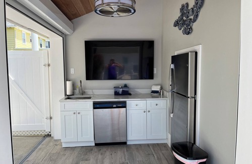 Stone Harbor House | Stone Harbor home w pool & walk to beach/town