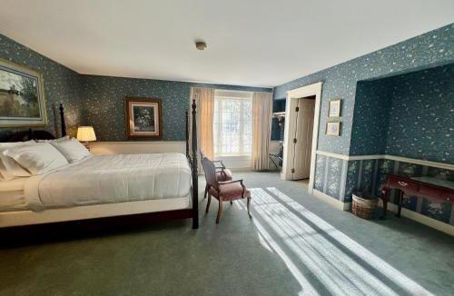 Pella Hotel | Strawtown Inn & Events