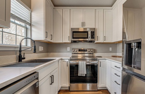 Holly Springs House | Stroll to Town: Quiet Holly Springs Home w/Yard!