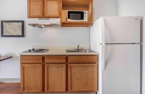 Wichita Hotel | Studio 6 Extended Stay Wichita South KS