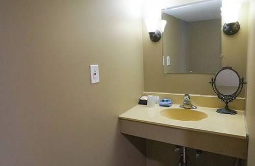 Ventnor City Hotel | Studio Apartment 250 feet from the boardwalk and beach.