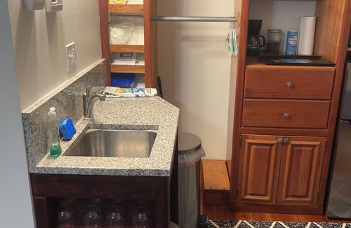 Essex Apartment | Studio apartment in water view Historic home with WiFi, separate AC/heat