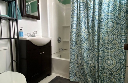 Hannibal Apartment | Studio furnished apartment located in the heart of downtown Hannibal, Missouri.