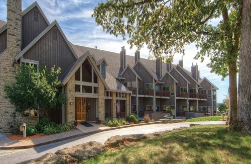 Hanover Condo | Studio | Golf & Outdoor Retreat in Galena!