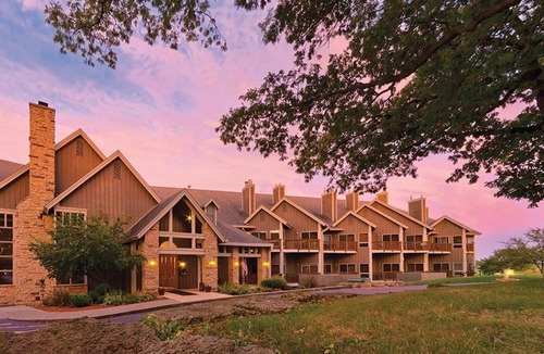 Hanover Condo | Studio | Golf & Outdoor Retreat in Galena!