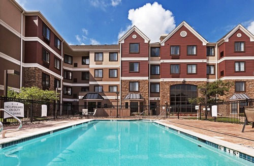 South Tulsa Apartment | Studio Suite in Tulsa | FREE Breakfast + Fitness Center