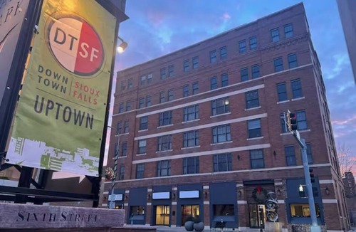 Downtown Apartment | Studio63 on Phillips