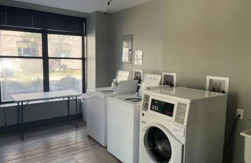 Downtown Apartment | Studio63 on Phillips