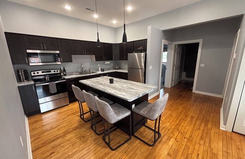 Emmetsburg Villa | Stunning 2-Bedroom Loft with Modern Charm