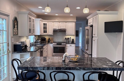 Severna Park House | Stunning 5-bedroom house near Annapolis, available for May 2026 rental