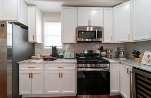 West Arlington House | ✨ Stunning ✨ 7BR Lux House in Baltimore