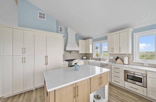Dennisville Condo | Stunning Beach Views, Steps Away from the Beach