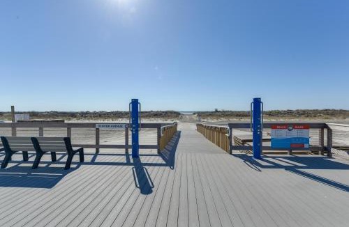 Wildwood Crest House | Stunning Beachfront Condo w/Panoramic Ocean View