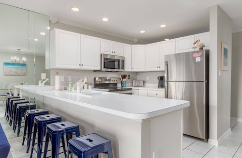 Heron Harbour Isle Condo | Stunning condo with water views in a peaceful neighborhood