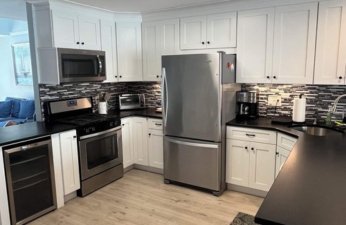 Diamond Beach House | Stunning Family-Friendly Beach Townhouse with Ocean Views