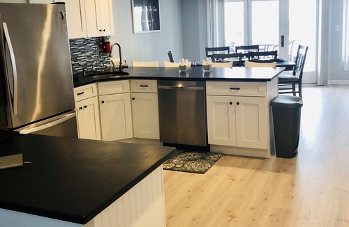 Diamond Beach House | Stunning Family-Friendly Beach Townhouse with Ocean Views