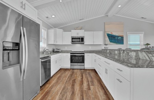 Surf City House | Stunning Sunset Water Views